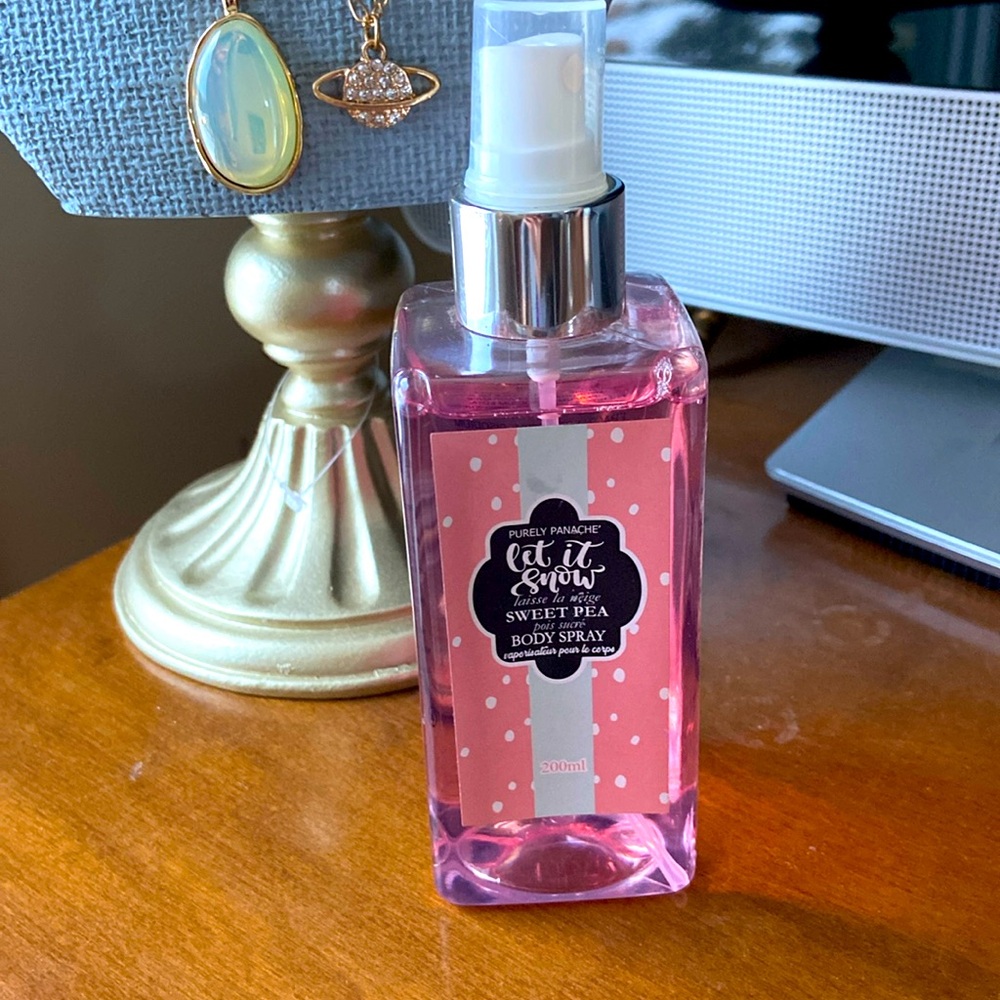 Let it snow sweet pea body mist 200ml